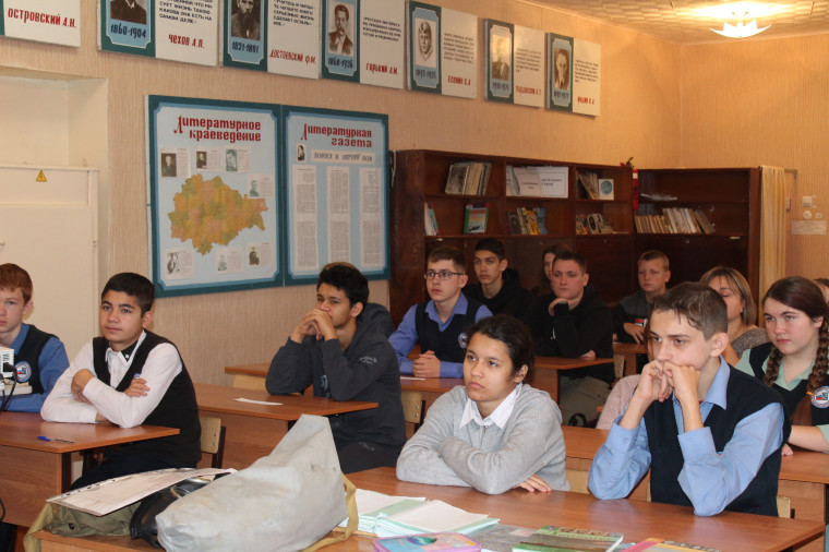 Встреча учащихся с работниками ПЧ Кореневского района.